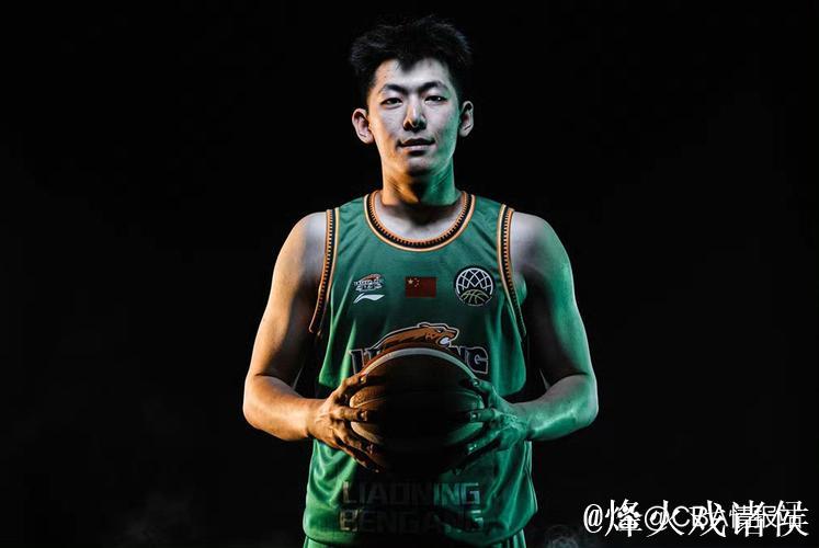 张陈治锋社交媒体发布照片集并写道:终极精彩辑 张陈治锋社交媒体发布照片集并写道:终极精彩辑